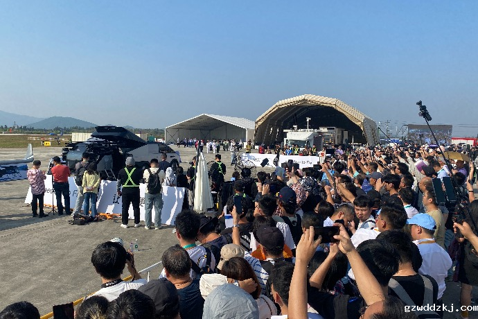 多款低空产品首展首秀 珠海航展“剧透”产业新机遇