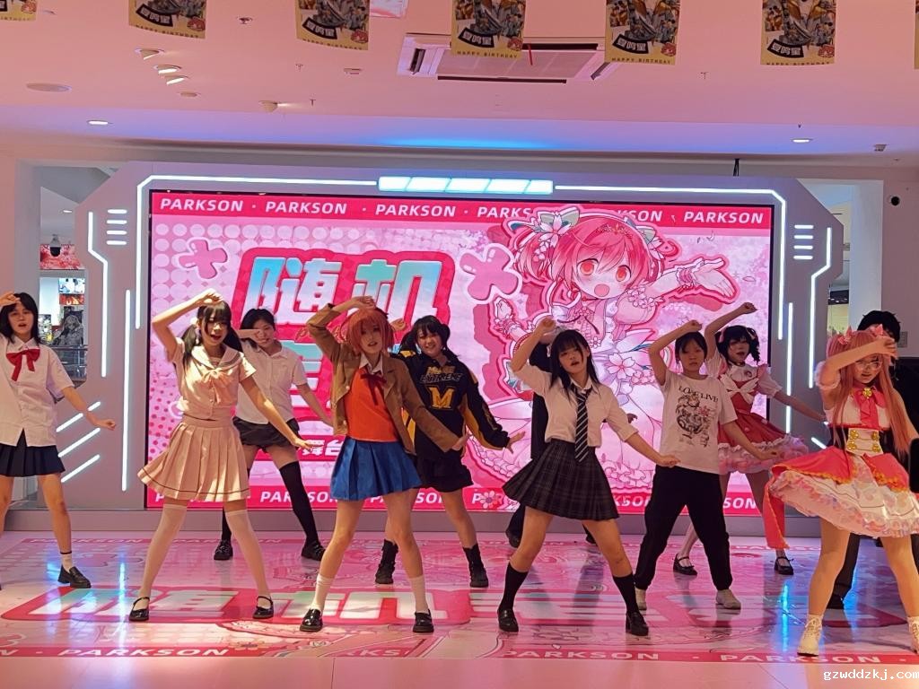 数读经济“新信号”：“破圈”消费场景点燃内需新引擎